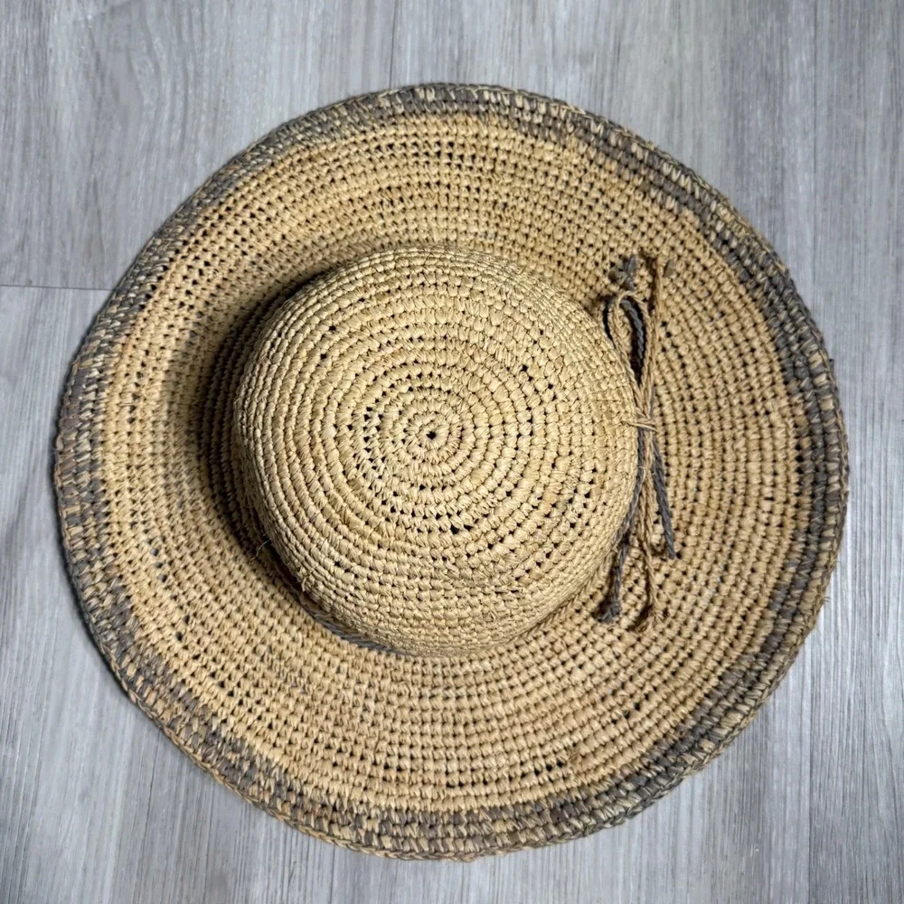 Wallaroo Hat Company Camille Natural Raffia Straw Sun Hat Wide Brim Tan Grey